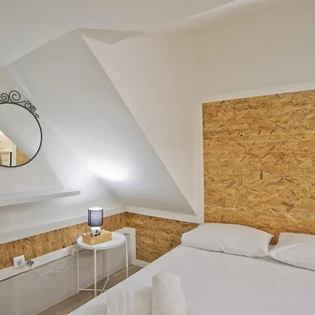 Thiseio Central Apartment *