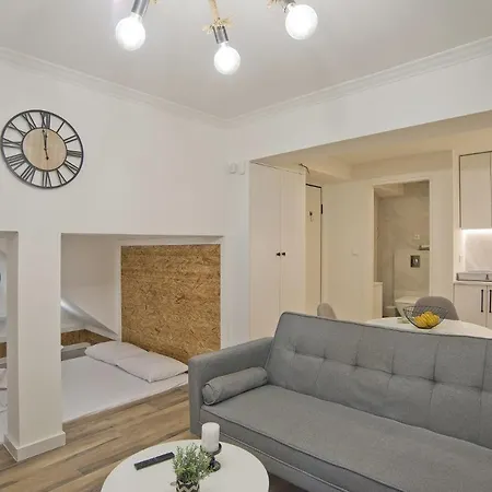 Apartment Thiseio Central *