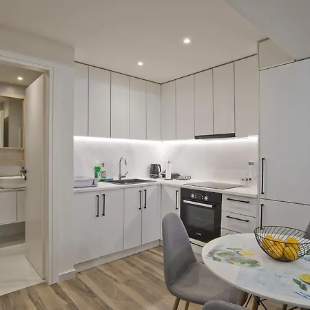 Thiseio Central Apartment *
