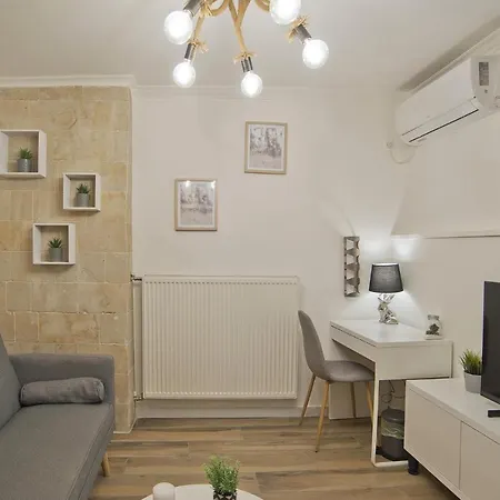 Thiseio Central Apartment *